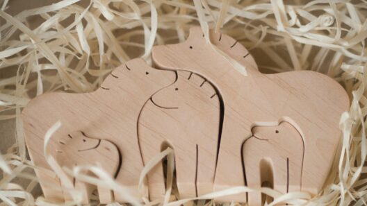 puzzle en bois représentant une famille de chevaux
